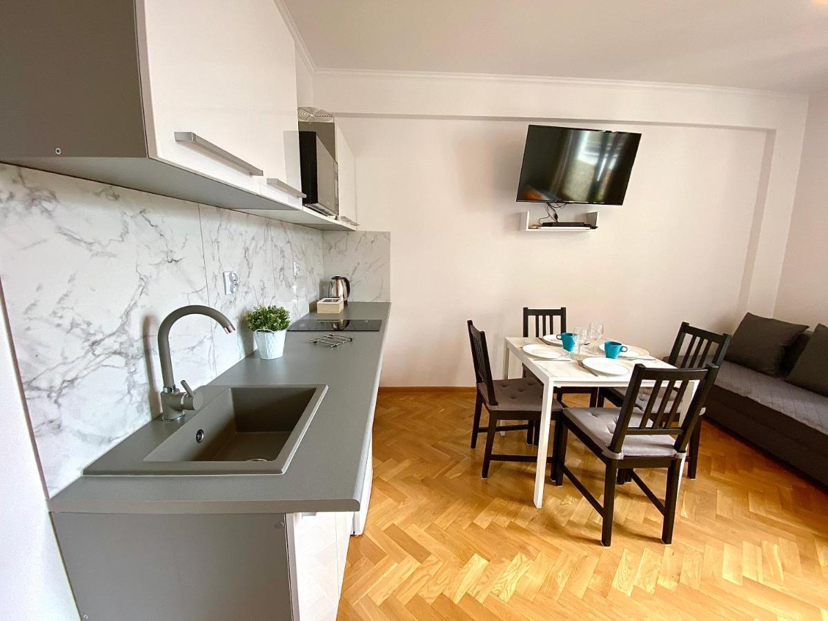 Center Warsaw - Apartmenty Jana Pawla II Eksteriør billede
