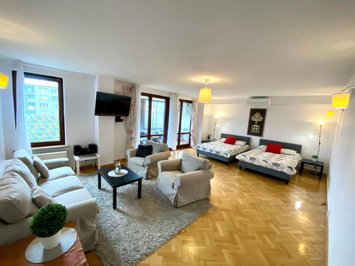 Center Warsaw - Apartmenty Jana Pawla II Eksteriør billede