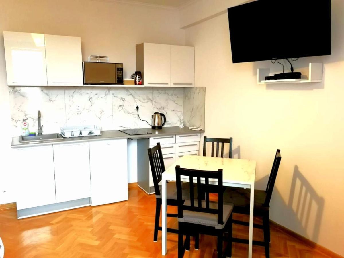 Center Warsaw - Apartmenty Jana Pawla II Eksteriør billede