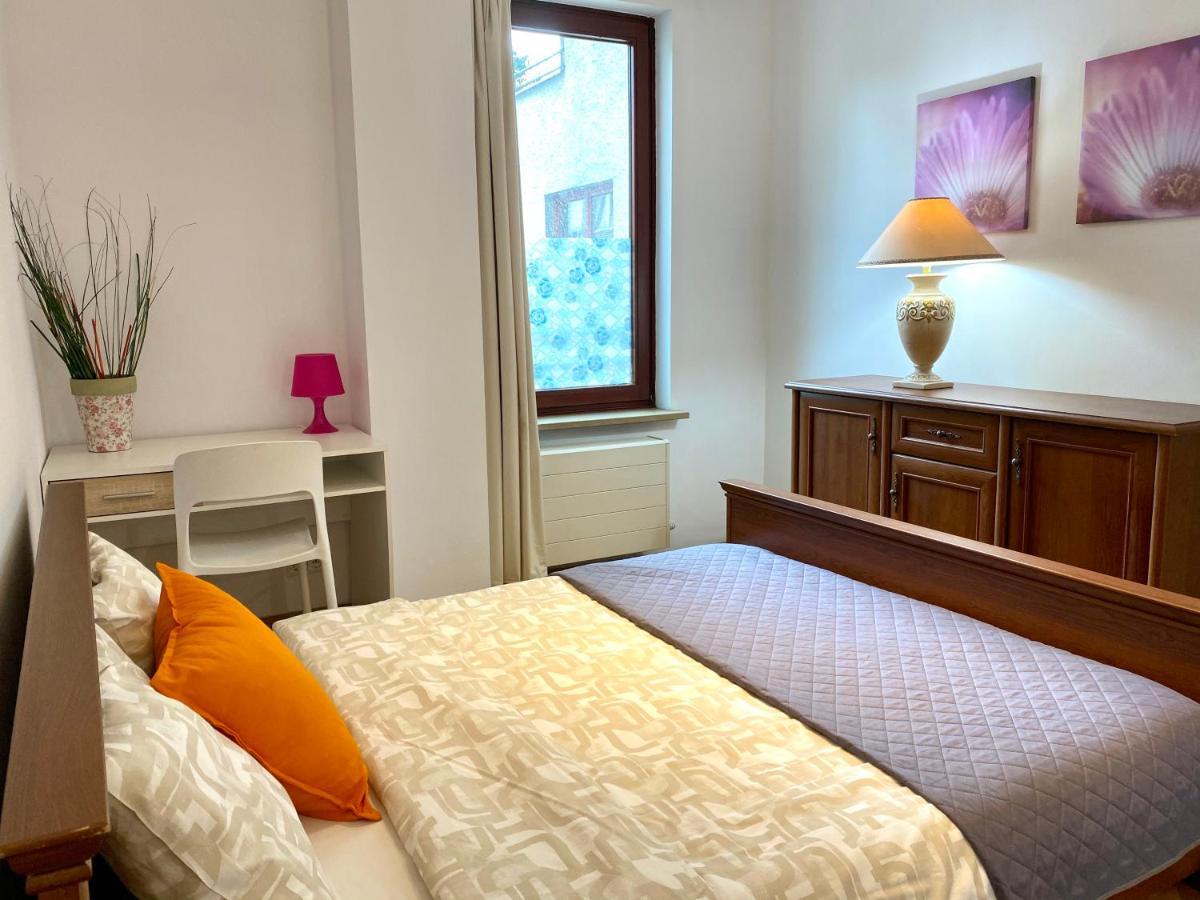 Center Warsaw - Apartmenty Jana Pawla II Eksteriør billede