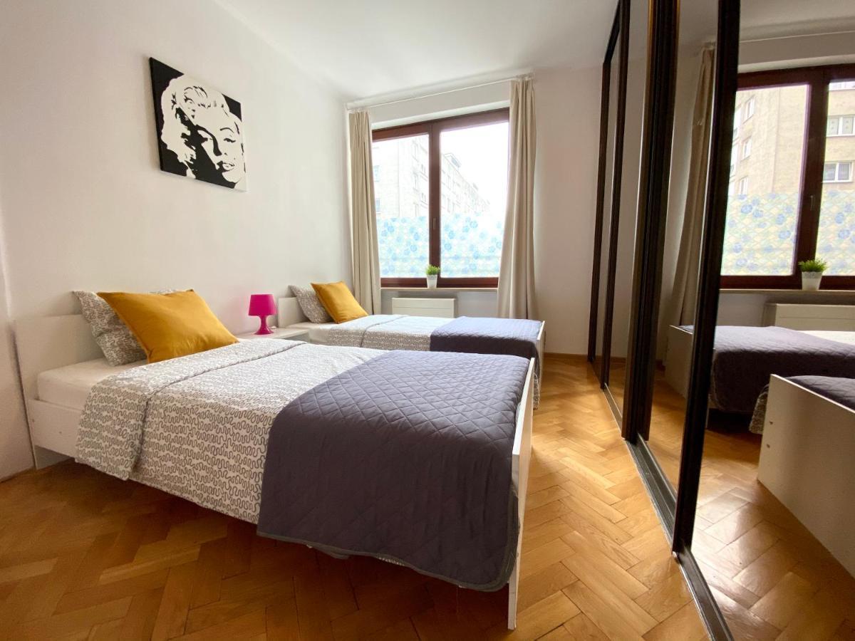 Center Warsaw - Apartmenty Jana Pawla II Eksteriør billede