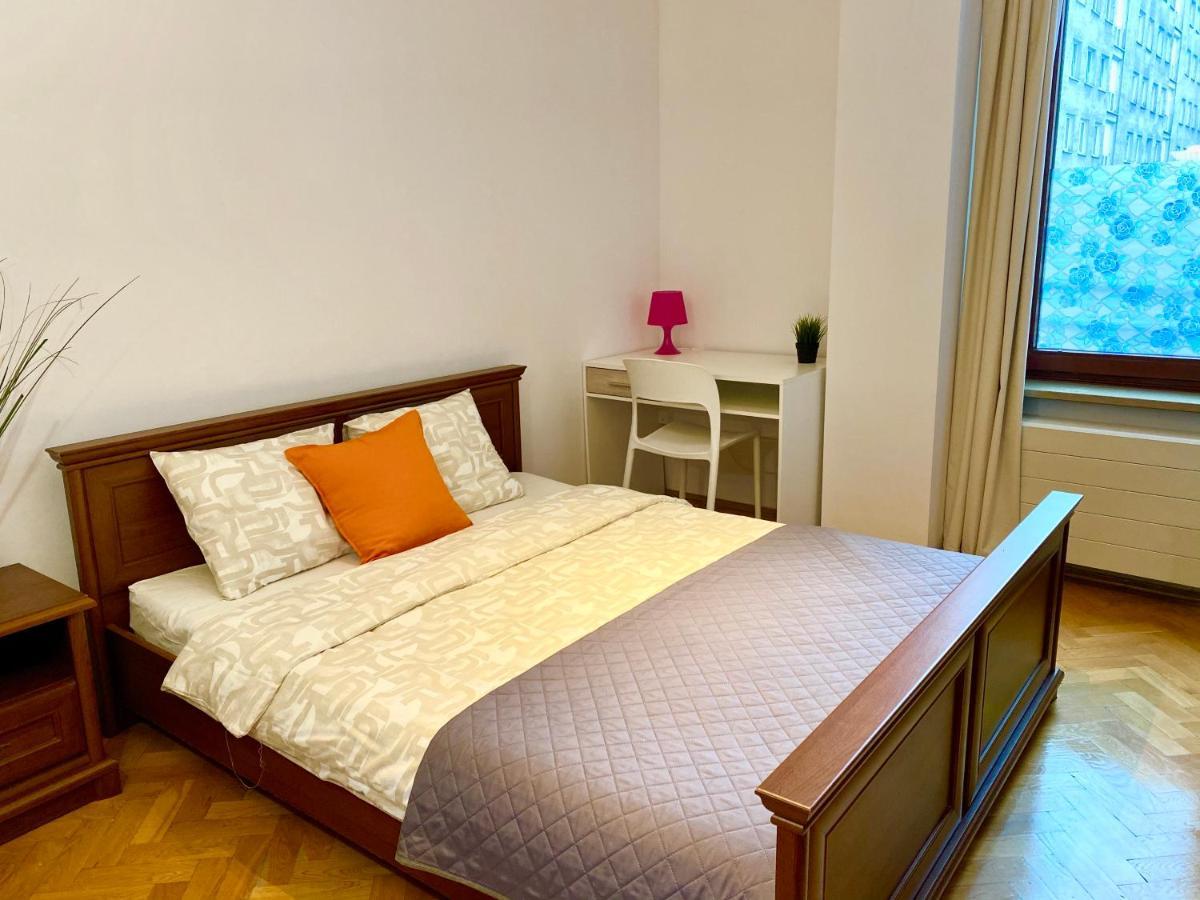 Center Warsaw - Apartmenty Jana Pawla II Eksteriør billede