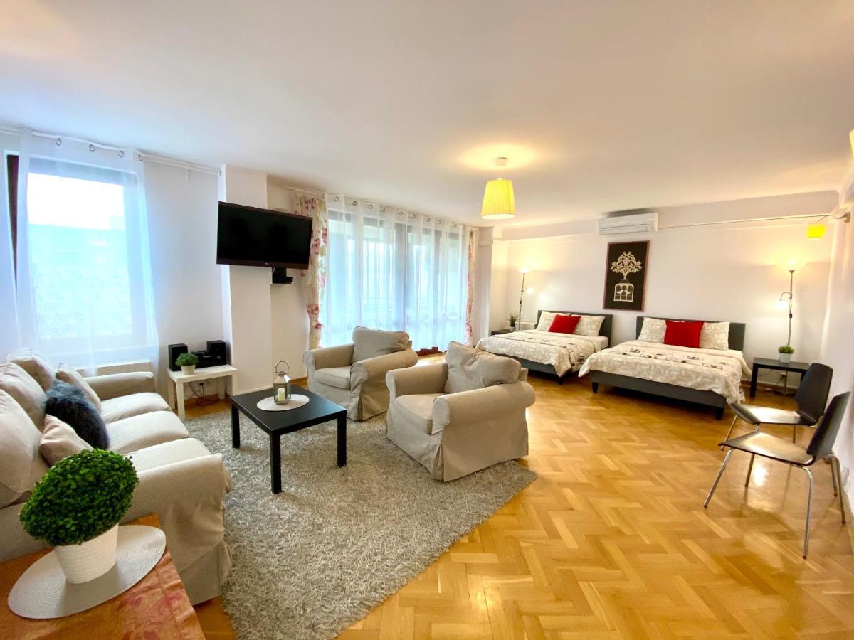 Center Warsaw - Apartmenty Jana Pawla II Eksteriør billede