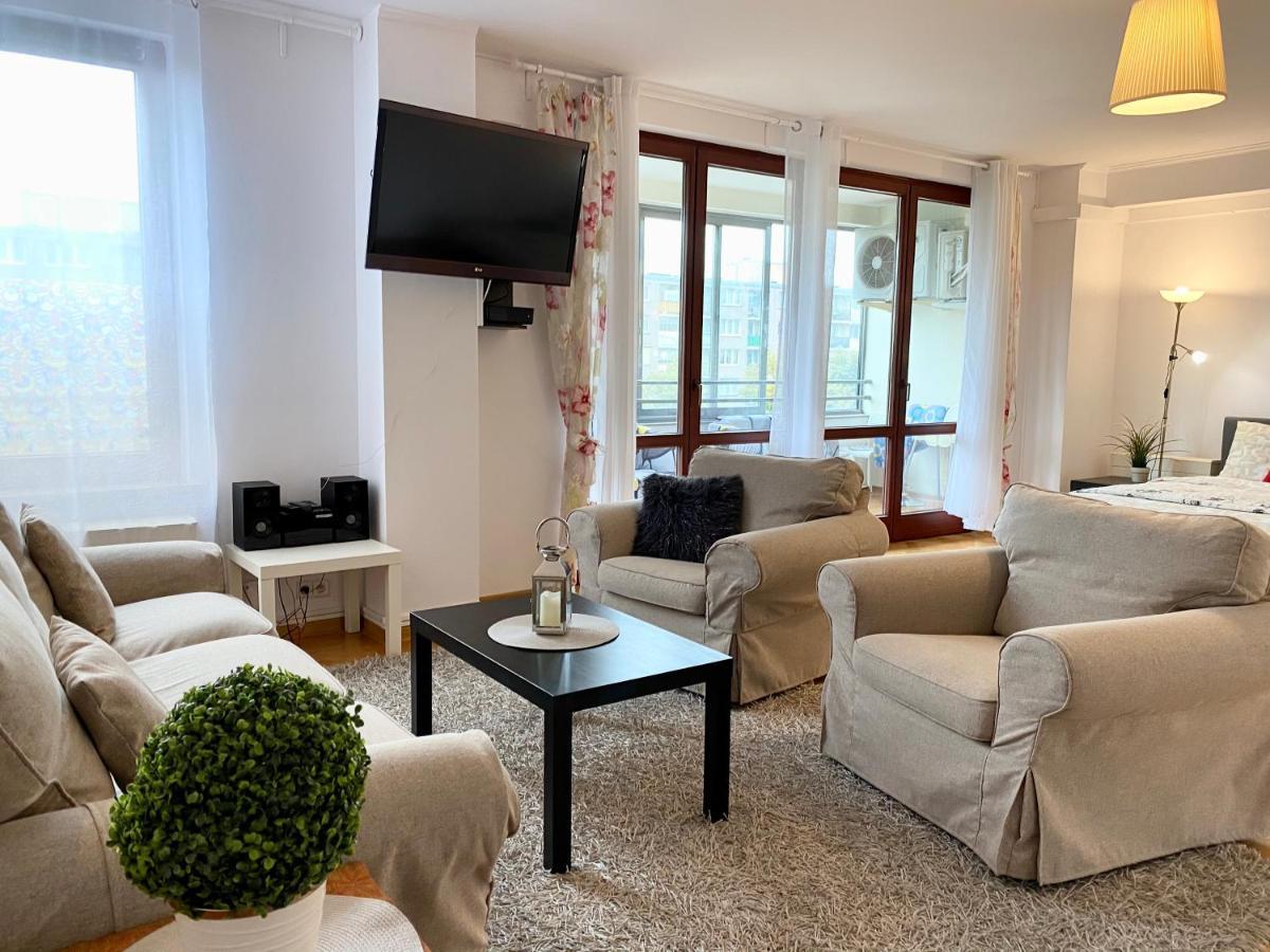 Center Warsaw - Apartmenty Jana Pawla II Eksteriør billede