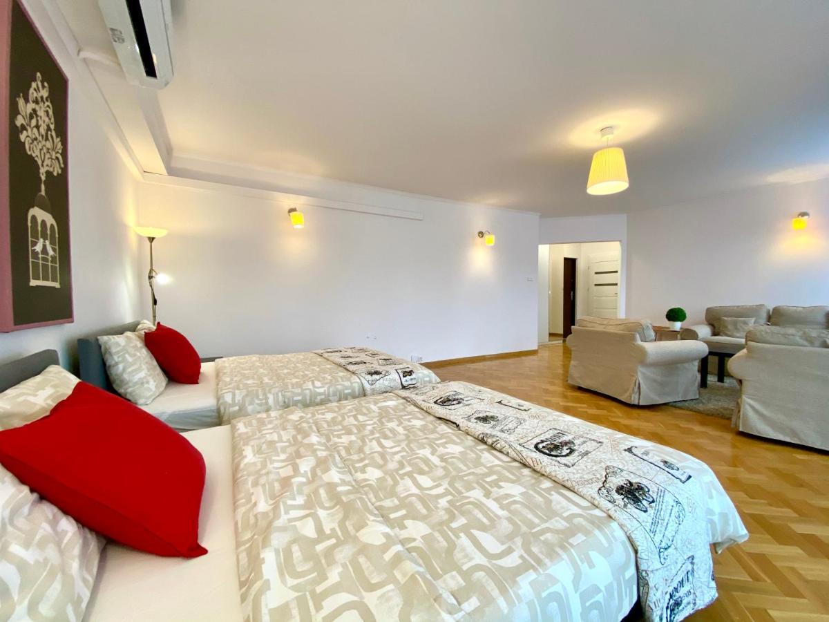 Center Warsaw - Apartmenty Jana Pawla II Eksteriør billede